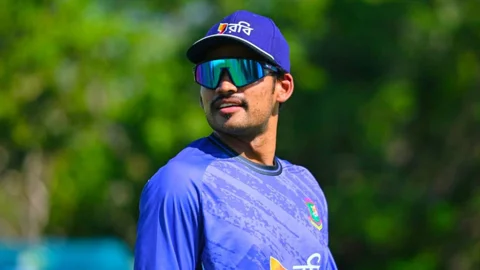 এশিয়ান গেমস থেকে ছিটকে পড়লেন নাজমুল