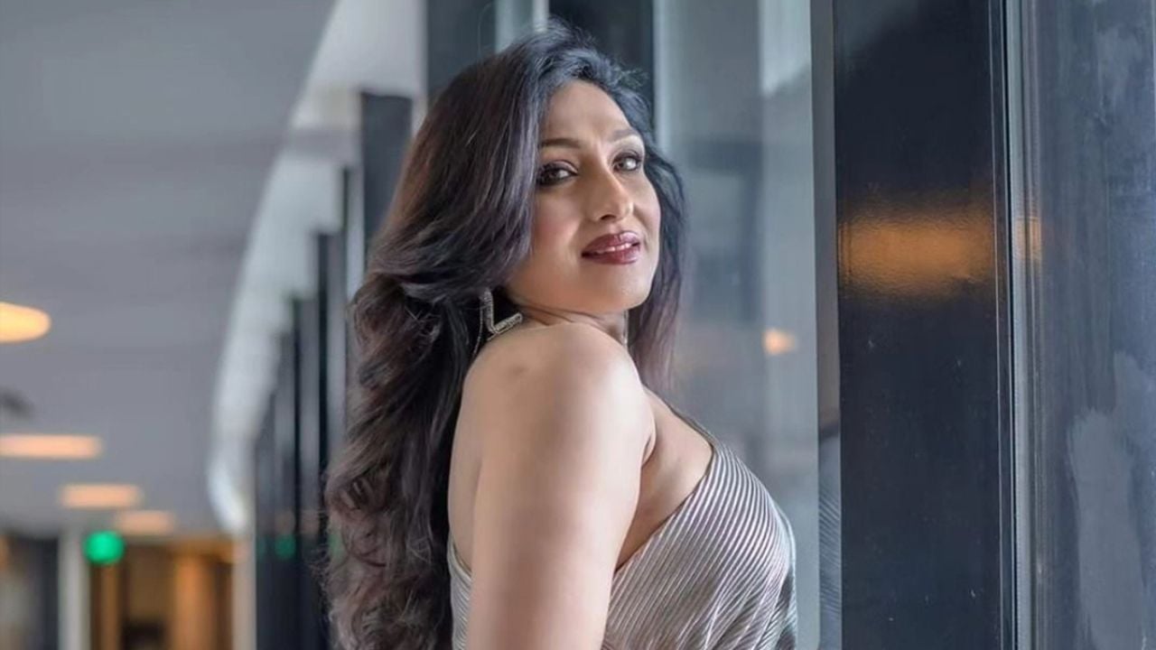 নিজের বদ অভ্যাস নিয়ে মুখ খুললেন ঋতুপর্ণা