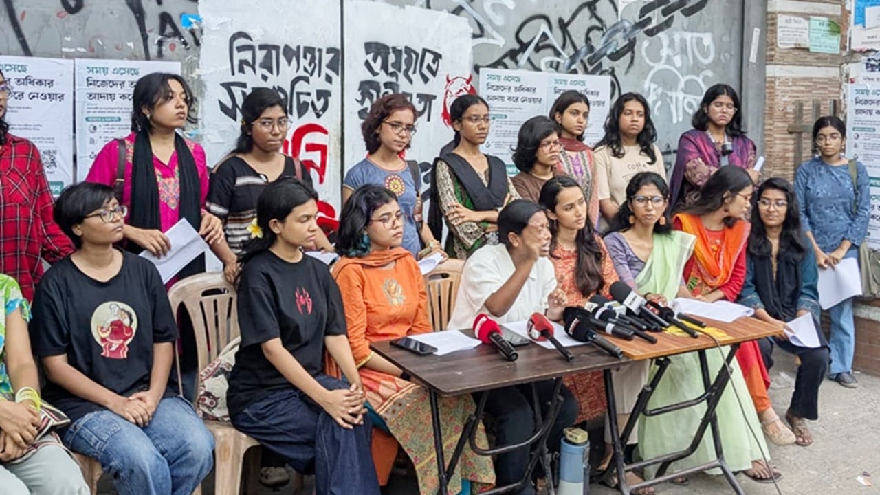 সান্ধ্য আইন কী, কেন এটি বাতিল চান ঢাবির শিক্ষার্থীরা