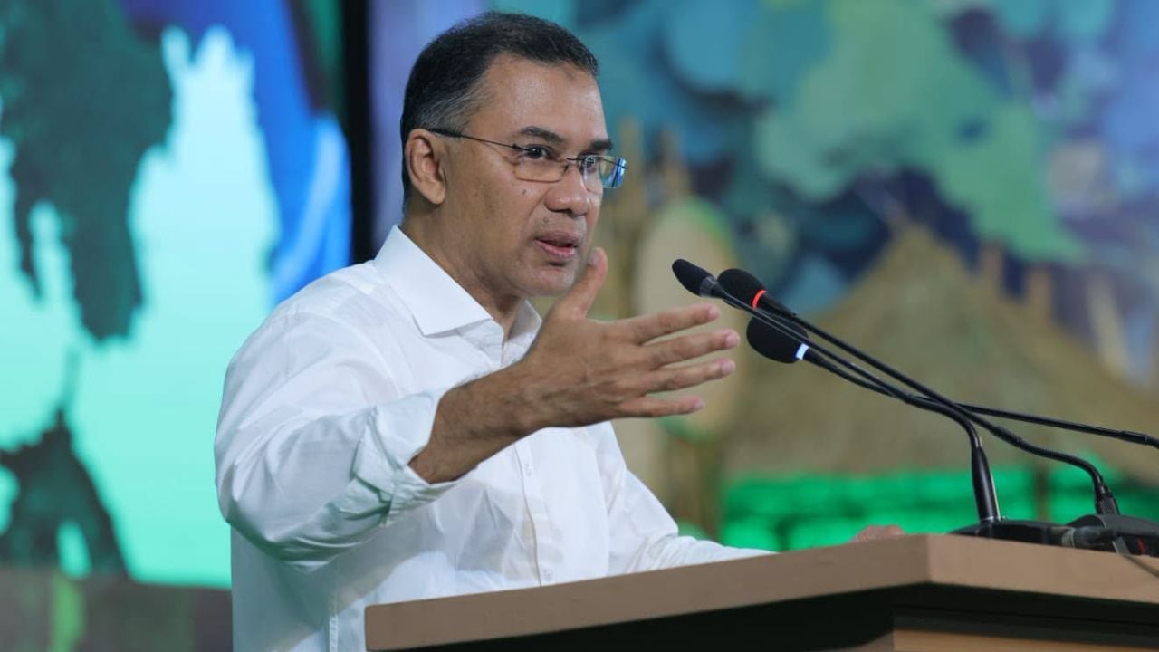 ‘প্রাথমিক শিক্ষা পদক’ প্রদান অনুষ্ঠানে প্রধানমন্ত্রী