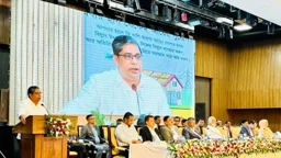 ‘নিজ বাসভবনের সৌরবিদ্যুৎ থেকে জাতীয় গ্রিডে ১২শ ইউনিট দিয়েছেন প্রধানমন্ত্রী’