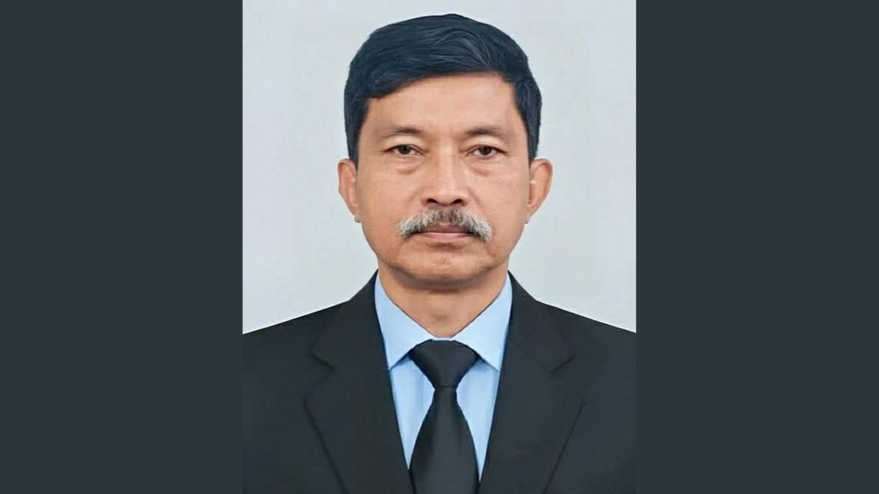 দীপেন দেওয়ানের পদত্যাগপত্র গ্রহণ করেছেন রাষ্ট্রপতি
