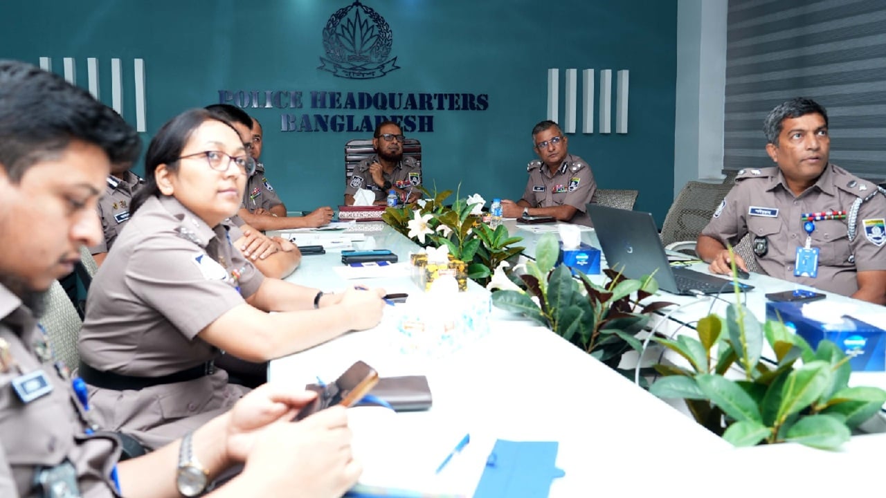 ন্যায়বিচার নিশ্চিতে পুলিশকে পেশাদারিত্বের সঙ্গে দায়িত্ব পালনের নির্দেশ