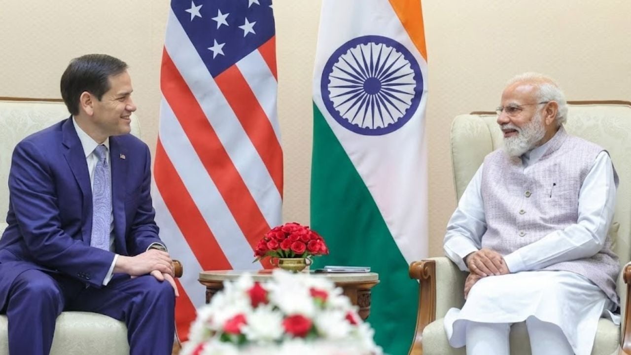নয়াদিল্লিতে নরেন্দ্র মোদির সঙ্গে মার্কিন পররাষ্ট্রমন্ত্রীর বৈঠক