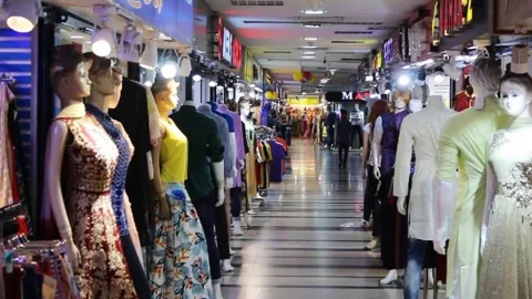 শুক্রবার রাজধানীর যেসব মার্কেটে যাবেন না
