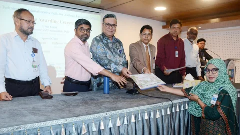 পেপারলেস হচ্ছে জাতীয় বিশ্ববিদ্যালয়