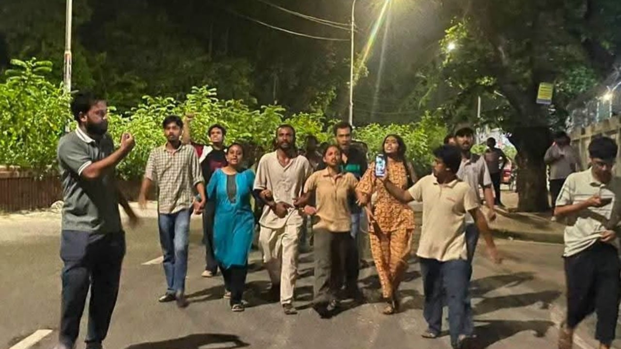ঢাবিতে ৩ নারী শিক্ষার্থীকে কটূক্তি, ছাত্র ইউনিয়নের বিক্ষোভ