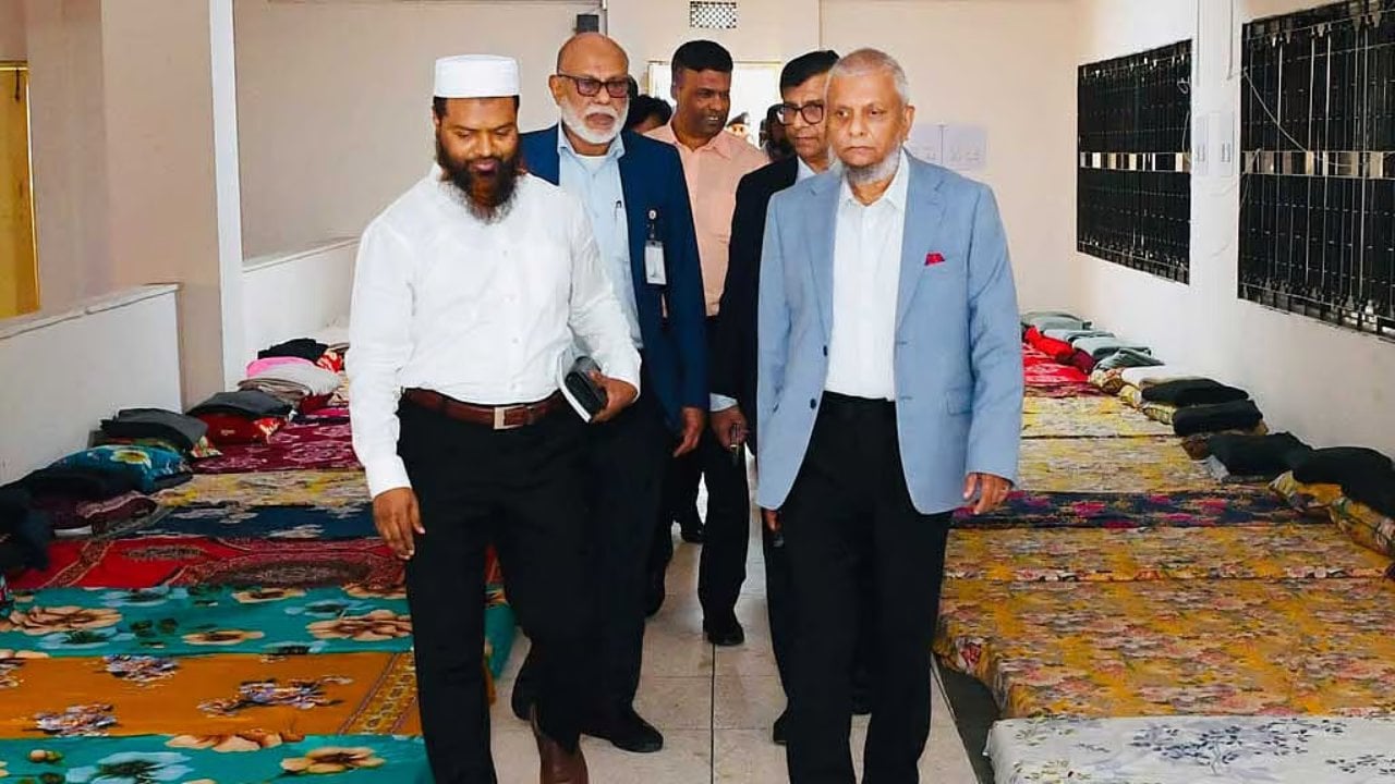 হজ ক্যাম্পে প্রবাসীদের জন্য ১০০ শয্যার আবাসন হবে: মন্ত্রী