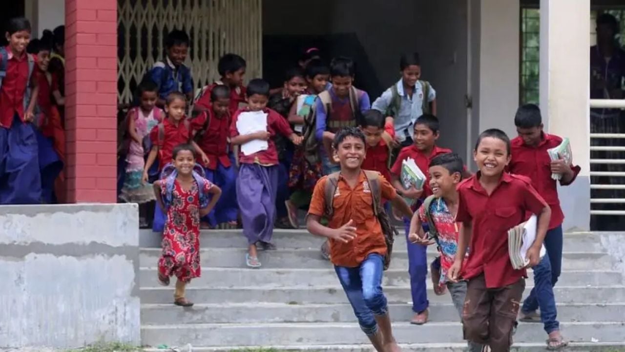 কাল থেকেই প্রাথমিক বিদ্যালয়ে ছুটি শুরু