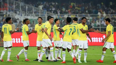 ভারতের জালে এক হালি গোল ব্রাজিলের