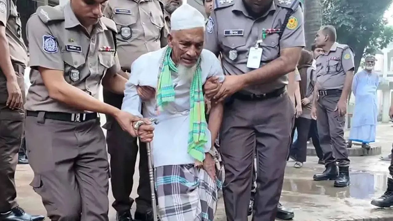 শেষ বয়সে যে কারণে আদালতে আত্মসমর্পণ নুর মুহাম্মদের