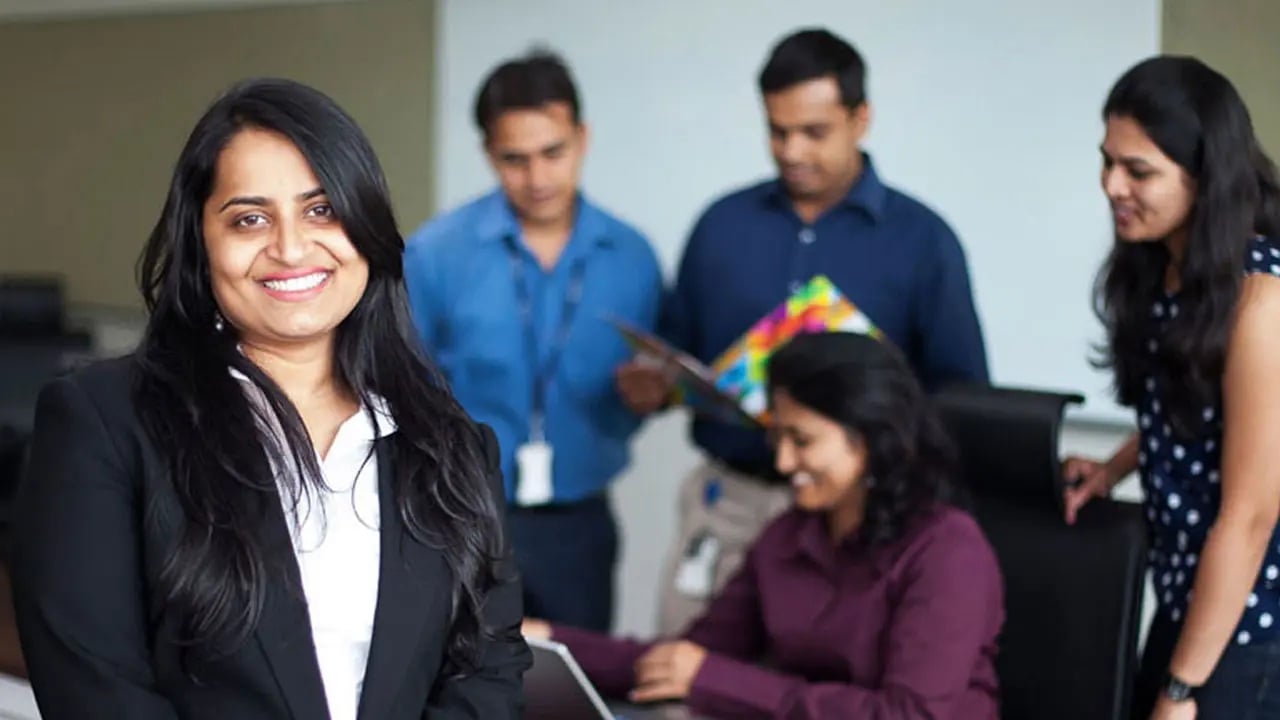 এক নজরে বেসরকারি চাকরির ১৫ নিয়োগ বিজ্ঞপ্তি