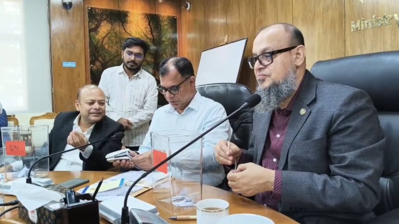 ১৫৫ নির্বাহী প্রকৌশলীকে লটারির মাধ্যমে বদলি