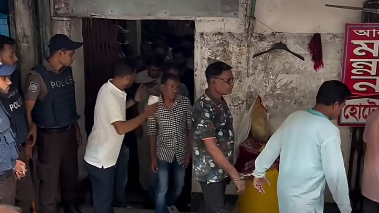 জাসদের কেন্দ্রীয় কার্যালয়ে পুলিশের অভিযান, বহু নেতাকর্মী আটক