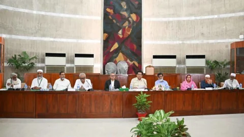 মালবাহী ক্যারেজ বাড়িয়ে রেলের আয় বৃদ্ধির নির্দেশ সংসদীয় স্থায়ী কমিটির