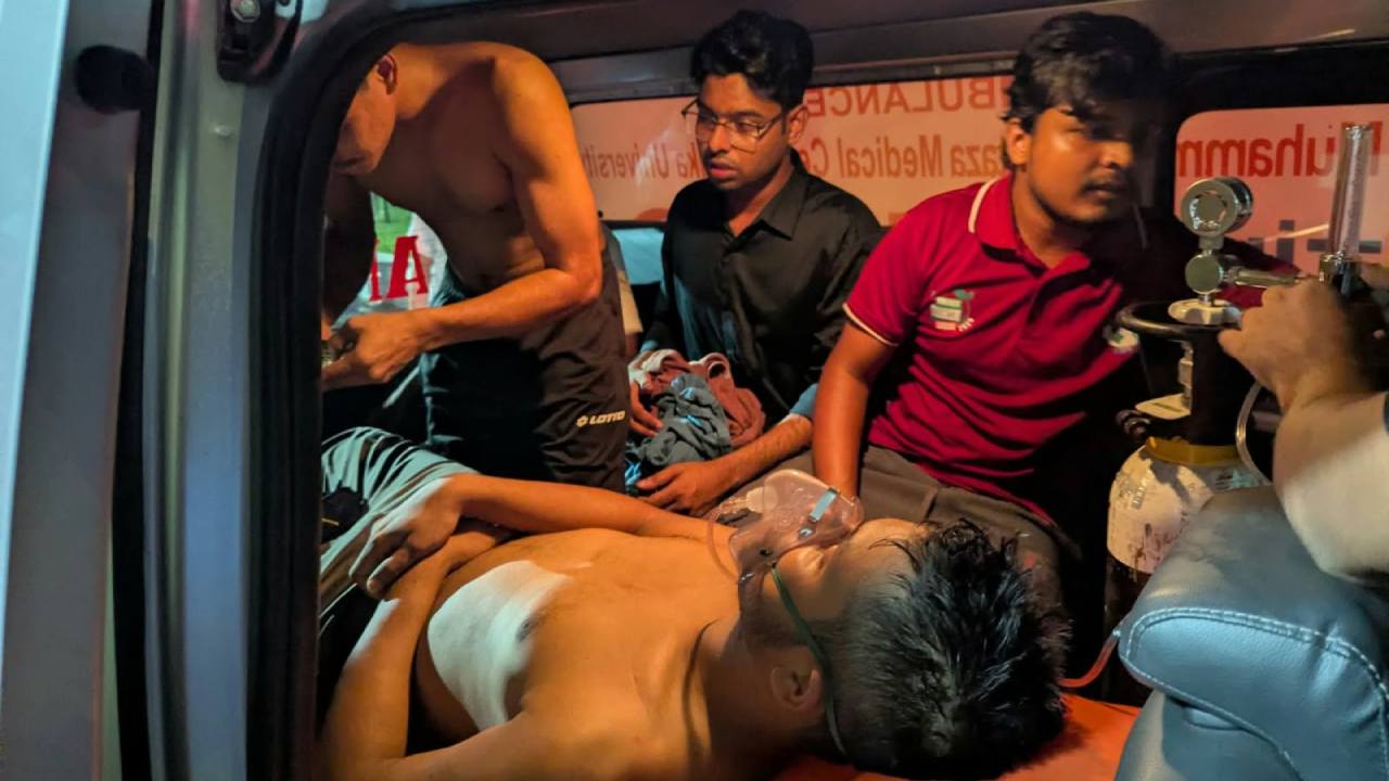 ঢাবিতে মীমাংসা বৈঠকে ছাত্রদলের দুপক্ষের সংঘর্ষ, আহত ৪ 