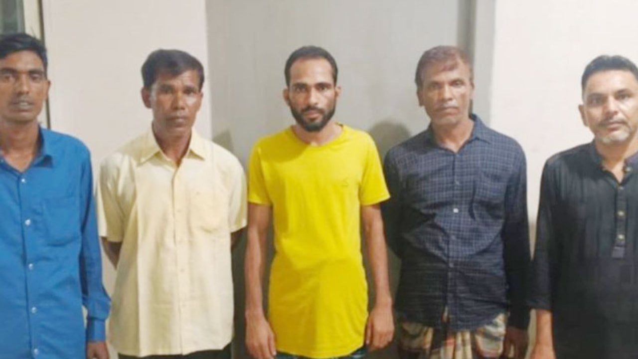 শেরপুরে মিছিলের প্রস্তুতিকালে আ.লীগের ৫ নেতাকর্মী আটক
