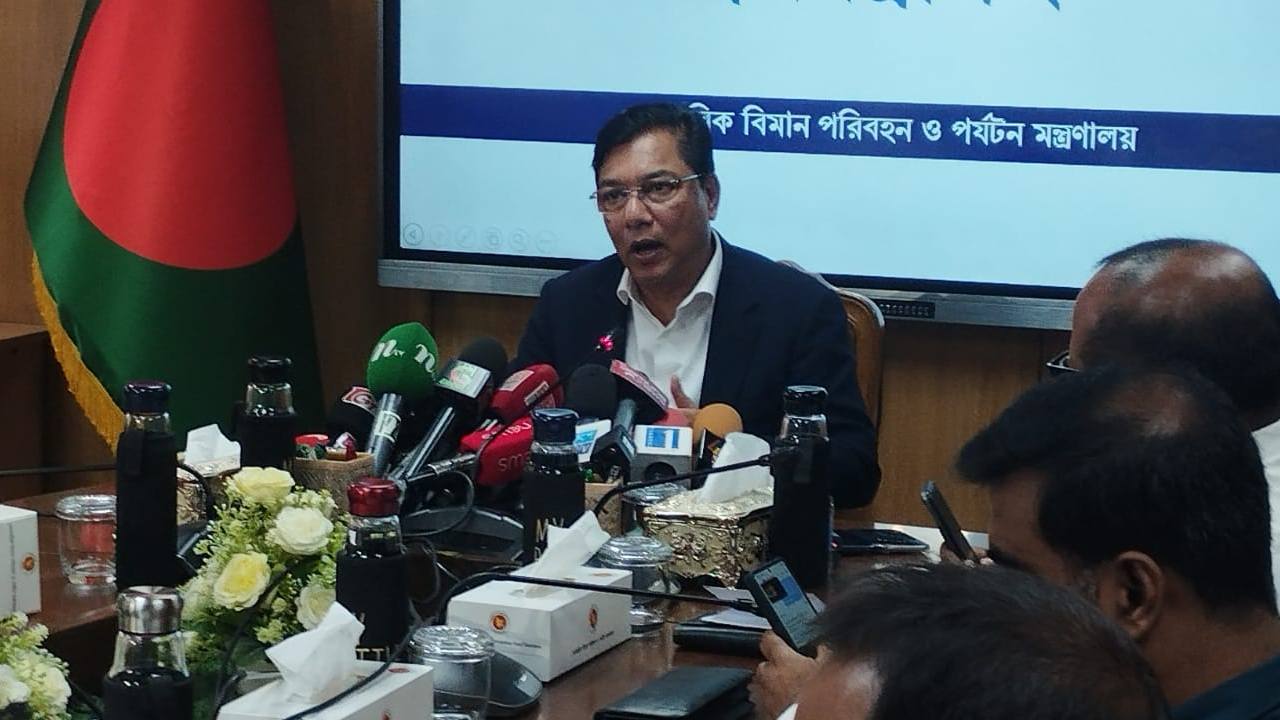 এয়ারবাসের ১০টি উড়োজাহাজ কিনছে সরকার, অক্টোবরে চুক্তি: বিমানমন্ত্রী