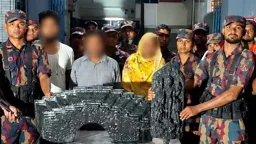 ১ কোটি ৩৫ লাখ টাকার কষ্টিপাথরের দুই মূর্তি উদ্ধার, গ্রেপ্তার ৩