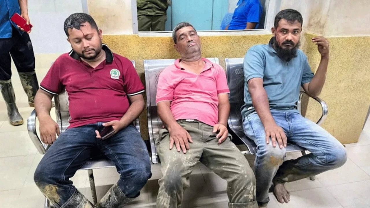 কক্সবাজারে উচ্ছেদ অভিযানে বন কর্মকর্তাদের ওপর হামলা, আহত ৫