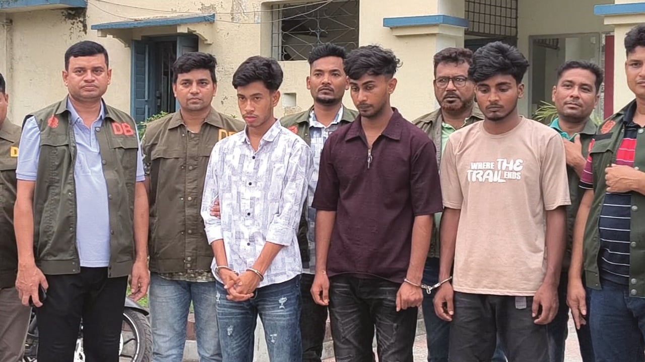 ধর্ষণের পর হত্যা, কিশোরীর মরদেহ ফেলা হয় পদ্মায়