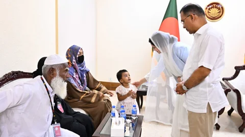 শহীদ সেনাসদস্যদের পরিবারকে প্রধানমন্ত্রীর আর্থিক সহায়তা