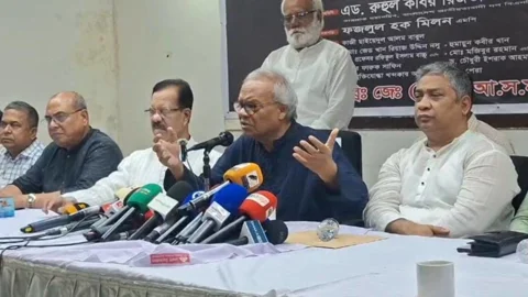 বিএনপি চাঁদাবাজির রাজনীতিতে বিশ্বাস করে না: রিজভী