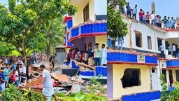 শিশুকে ধর্ষণের পর হত্যা, প্রধান আসামির বাড়ি গুঁড়িয়ে দিলো জনতা