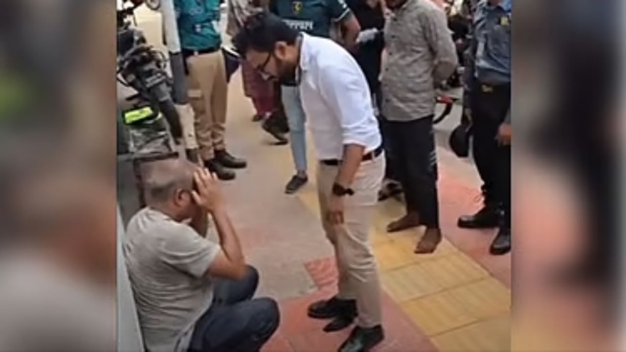 ঢাকার ফুটপাতে মারধরের ভিডিও ভাইরাল, যা জানা গেল