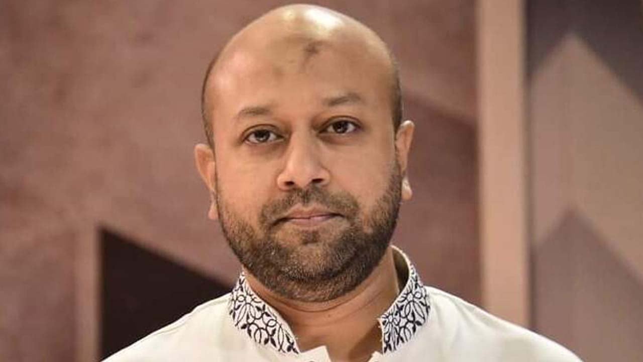 ব্যারিস্টার ফুয়াদকে আইনি নোটিশ, ১০০ কোটি টাকা ক্ষতিপূরণ দাবি 