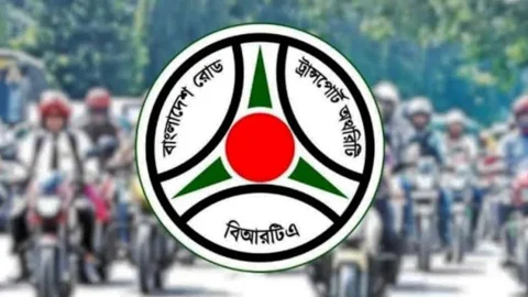 মোটরসাইকেলের সামনে নম্বরপ্লেট সংযোজনের সময় বাড়ালো বিআরটিএ