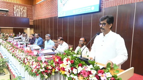 জলবায়ু পরিবর্তন-সচেতনতার অভাবে মাছের প্রজনন ক্ষেত্রগুলো ধ্বংসের দ্বারপ্রান্তে: কৃষিমন্ত্রী
