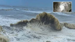 উত্তাল বঙ্গোপসাগর, ১৭০ কিলোমিটার বেগে এগোচ্ছে ঘূর্ণিঝড় ‘অর্ণব’