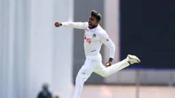 আতালের সেঞ্চুরি, জুটি ভাঙলেন মিরাজ