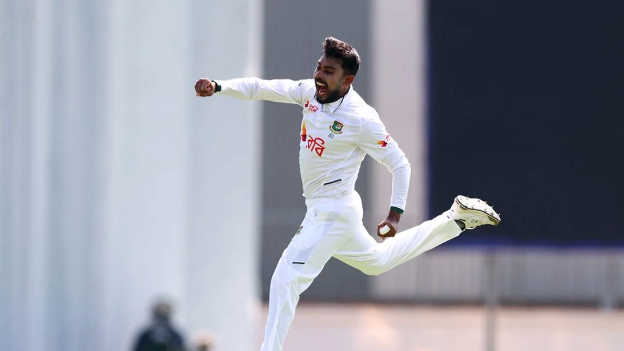 আতালের সেঞ্চুরি, জুটি ভাঙলেন মিরাজ
