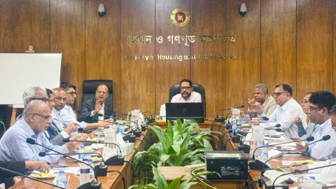 ১৫ নভেম্বরের মধ্যে সেপটিক ট্যাংক-সোক ওয়েল নির্মাণ শুরু না করলে মোবাইল কোর্ট