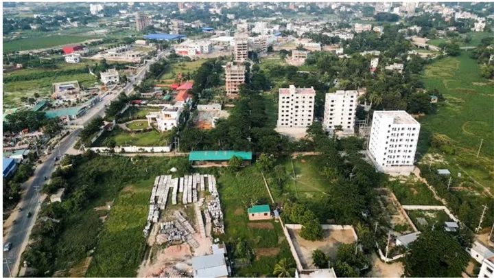 মোহাম্মদপুর-বসিলায় নিম্নাঞ্চল ভরাট করে অর্ধশতাধিক অনুমোদনহীন আবাসন প্রকল্প 
