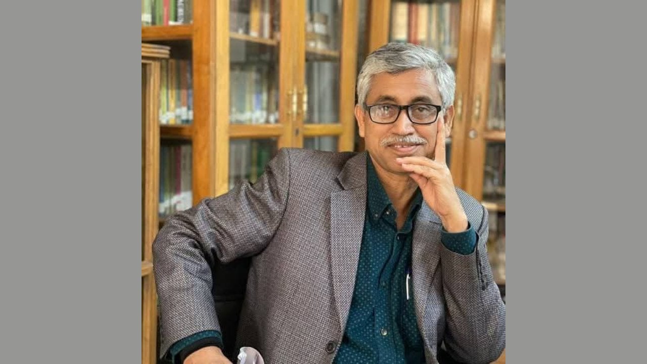 জাবি শিক্ষক সমিতির সভাপতির দায়িত্বে অধ্যাপক এমরান জাহান