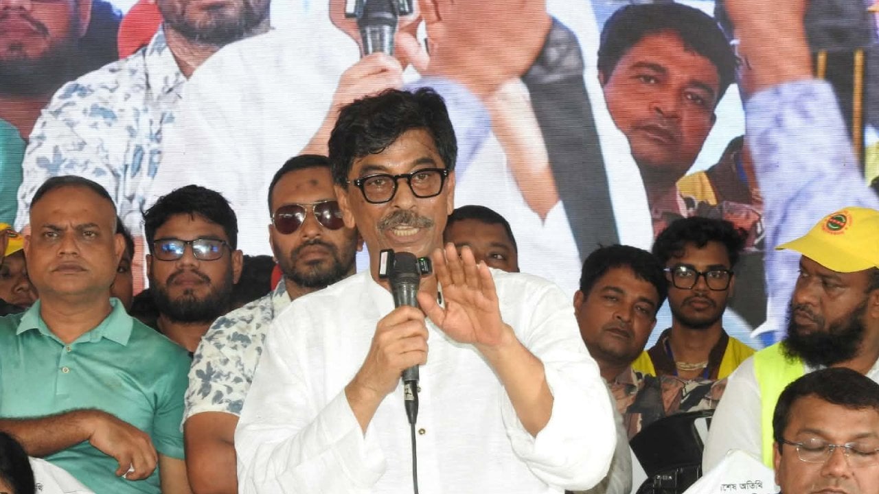 ‘নাগরিকদের ধর্মীয় স্বাধীনতা রক্ষায় প্রতিশ্রুতিবদ্ধ সরকার’