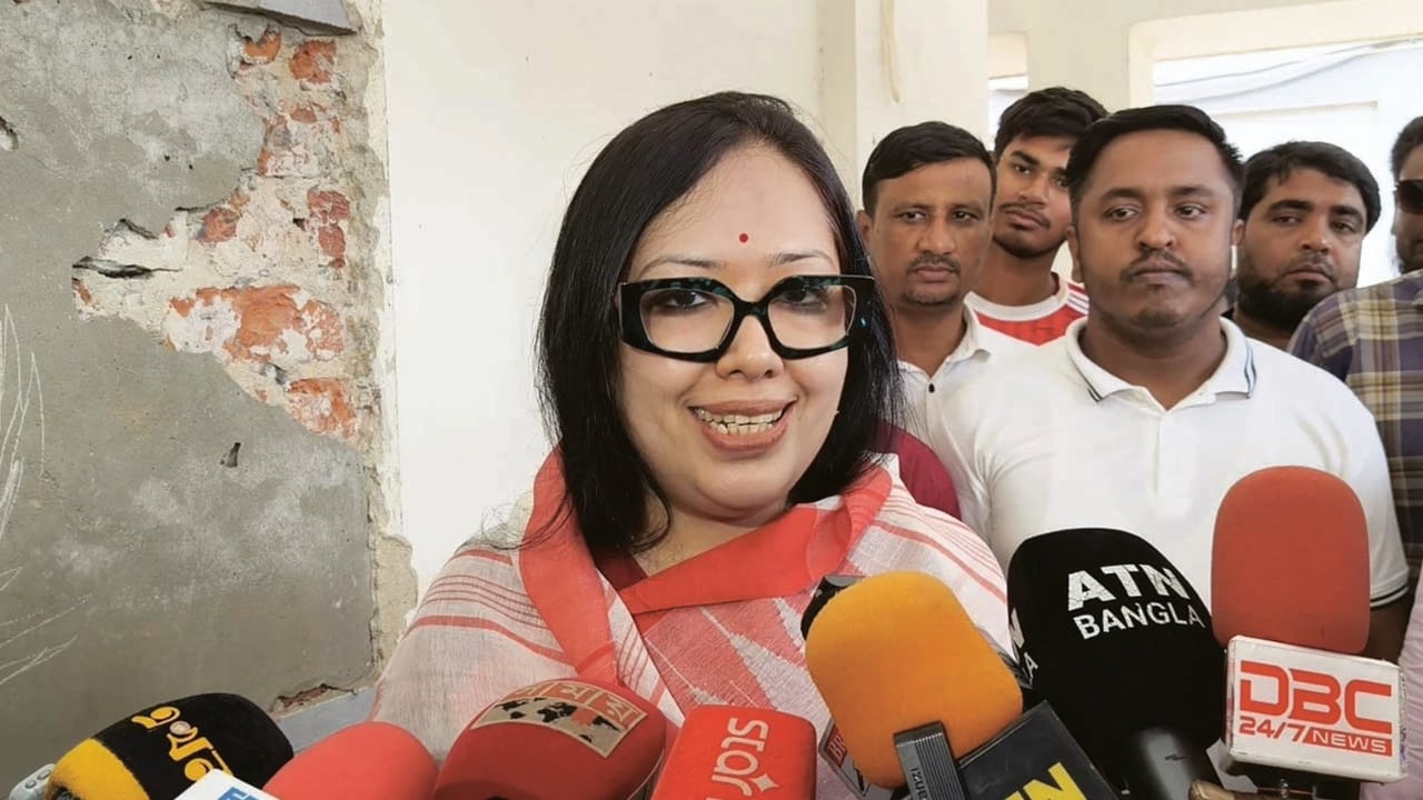 কমনসেন্স বলে, শেখ হাসিনা ফিরে আসবেন: রুমিন ফারহানা