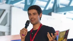 দিল্লির বিক্ষোভে যোগ দেওয়ার আগেই আটক ধ্রুব রাঠি