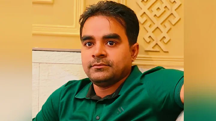 জোর করে সংস্কার করিয়ে বাড়িপ্রতি ৫০ হাজার টাকা নেন ছাত্রদল নেতা
