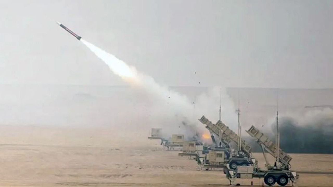 যুক্তরাষ্ট্রের সামরিক স্থাপনায় পাল্টা হামলা ইরানের
