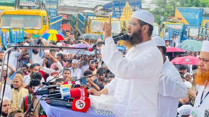 গণভোটের রায় বানচালের চেষ্টা করলে জনগণের হাতে লালকার্ড আছে: মামুনুল হক
