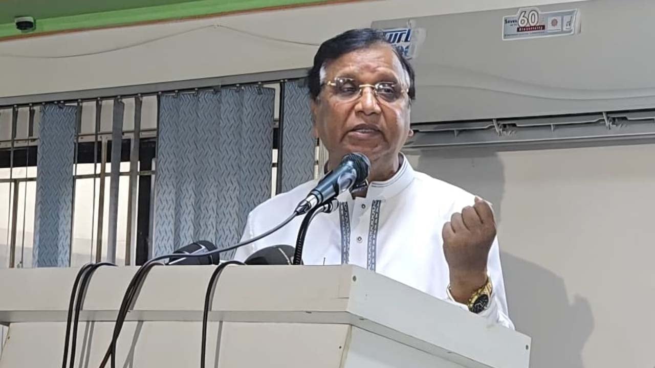 রাজনীতিবিদদের বাদ দিয়ে দেশ চলবে না: আবদুস সালাম