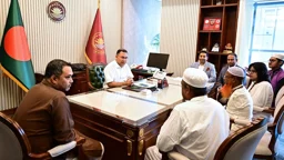 প্রধানমন্ত্রীর সঙ্গে তিন অনুপ্রেরণাদায়ী ব্যক্তির সাক্ষাৎ
