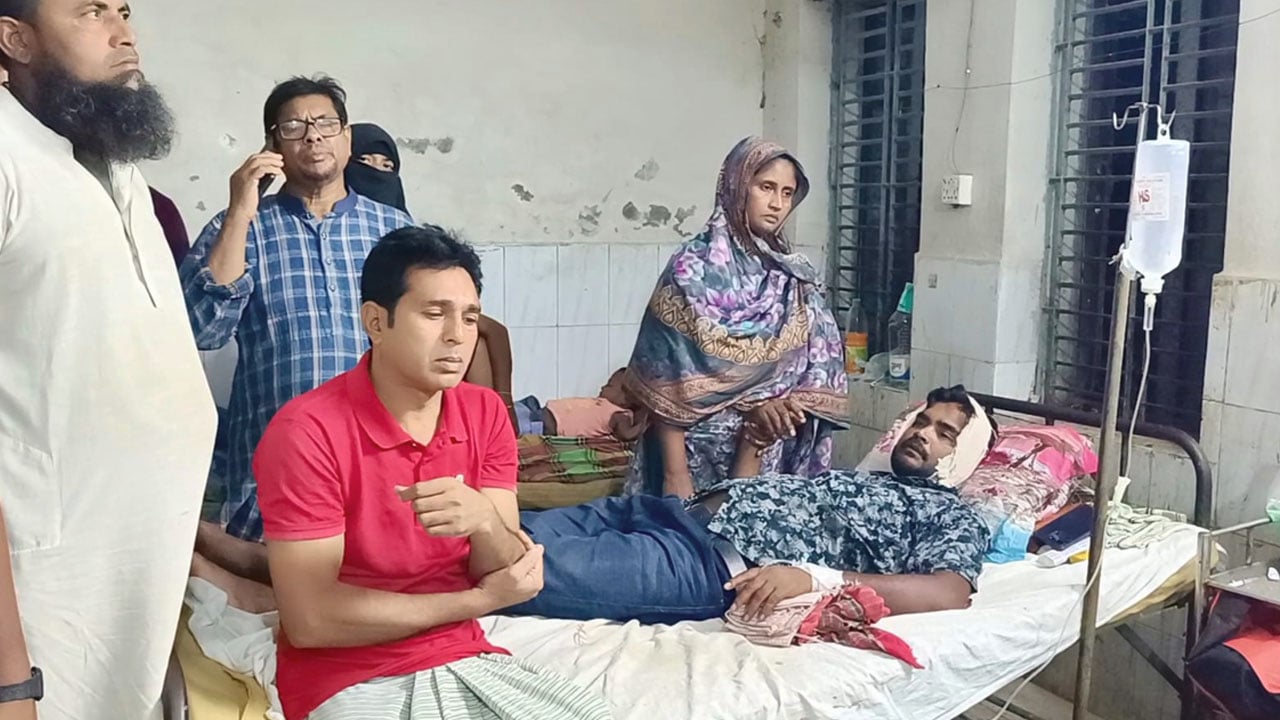 চাটমোহরে বিএনপির দুই গ্রুপের সংঘর্ষ