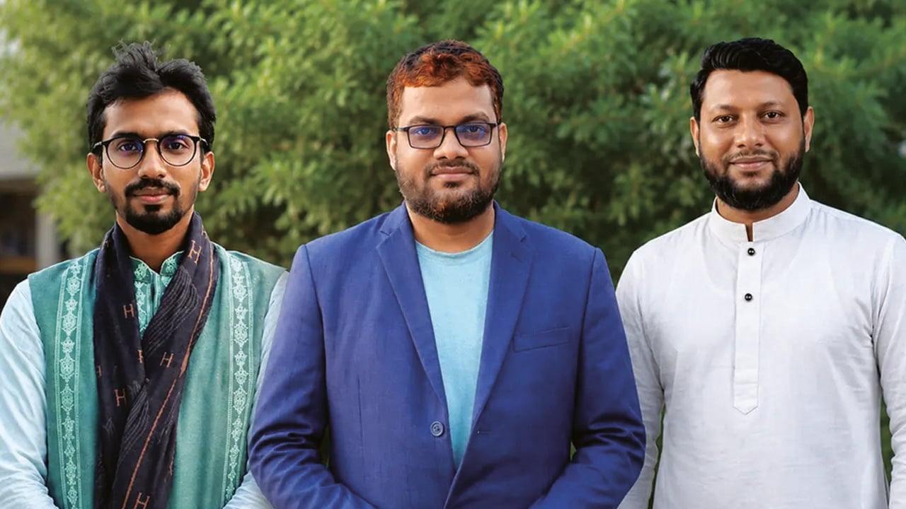ফেনীতে এনসিপির ৩ নেতাকে শোকজ