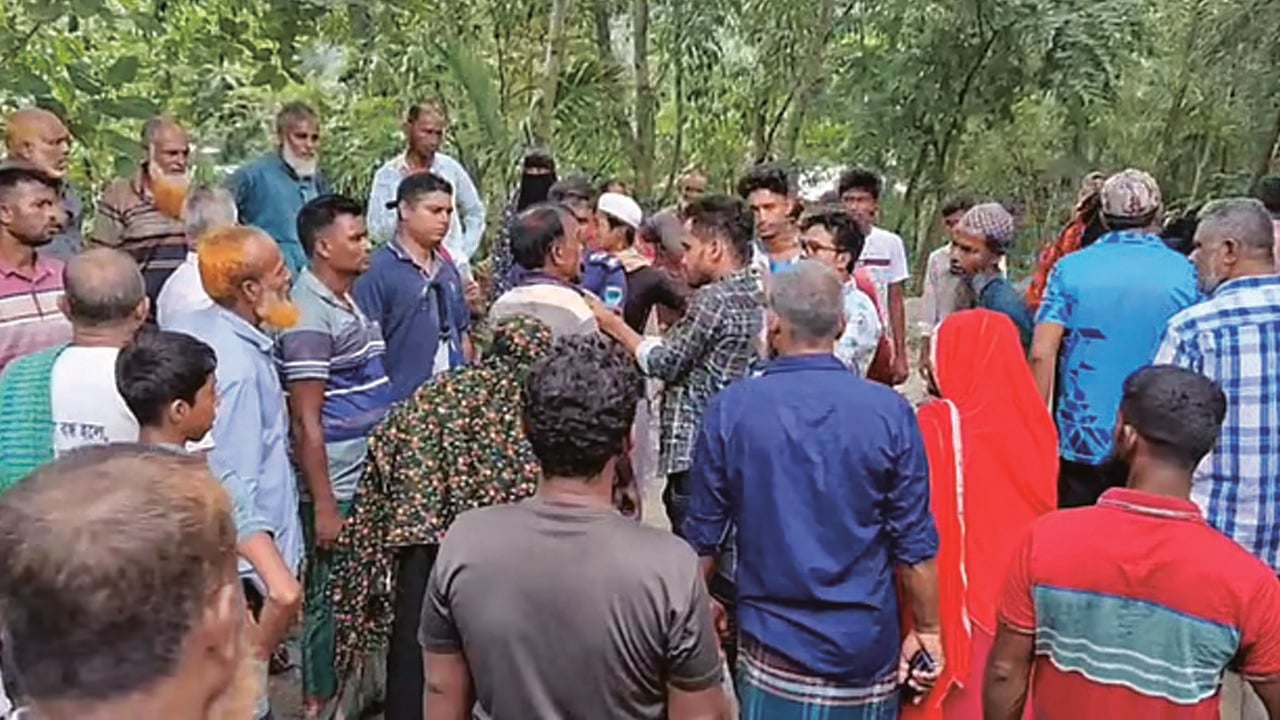 ‘আমাদের মাফ করে দিও’ চিরকুট লিখে দম্পতির আত্মহত্যা