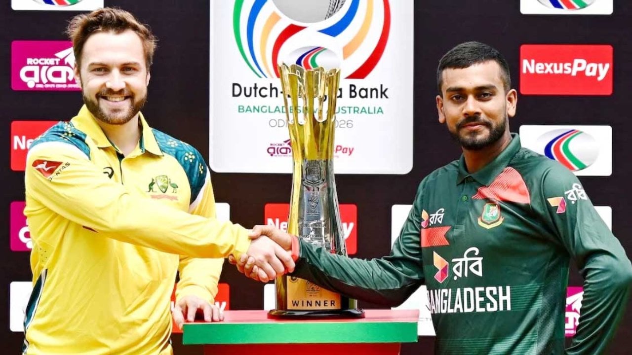 অস্ট্রেলিয়ার বিপক্ষে টস হেরে ব্যাটিংয়ে বাংলাদেশ